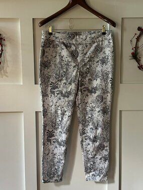 Chico’s Floral Jeggings Gray Black Pull On Ankle Pants Stretch Skinny Size 10R